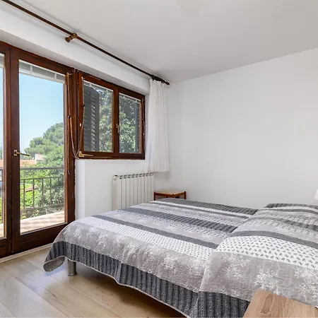 Apartment By The Sea Banjole, - 3002 *