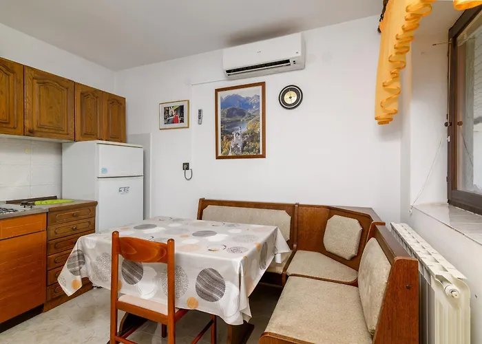 Lejlighed By The Sea Banjole, - 3002 *