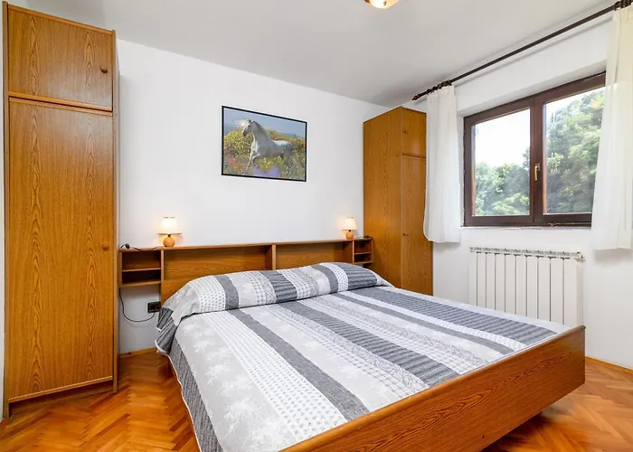 Lejlighed By The Sea Banjole, - 3002