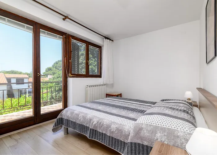 Lejlighed By The Sea Banjole, - 3002 *